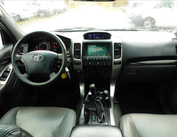 Toyota Land Cruiser 30