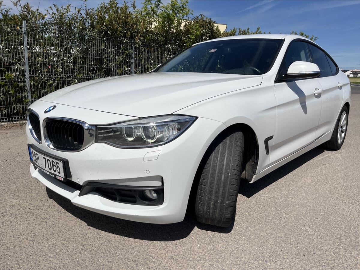 BMW Řada 3 Sedan / Limuzína 2,0 l 135 kw