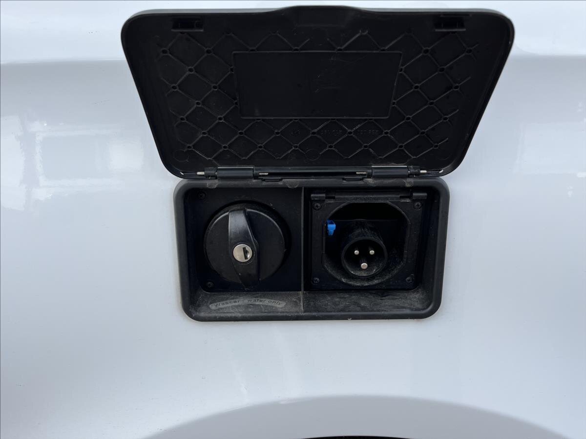 Mercedes-Benz Třídy V MPV 2,0 l 140 kw