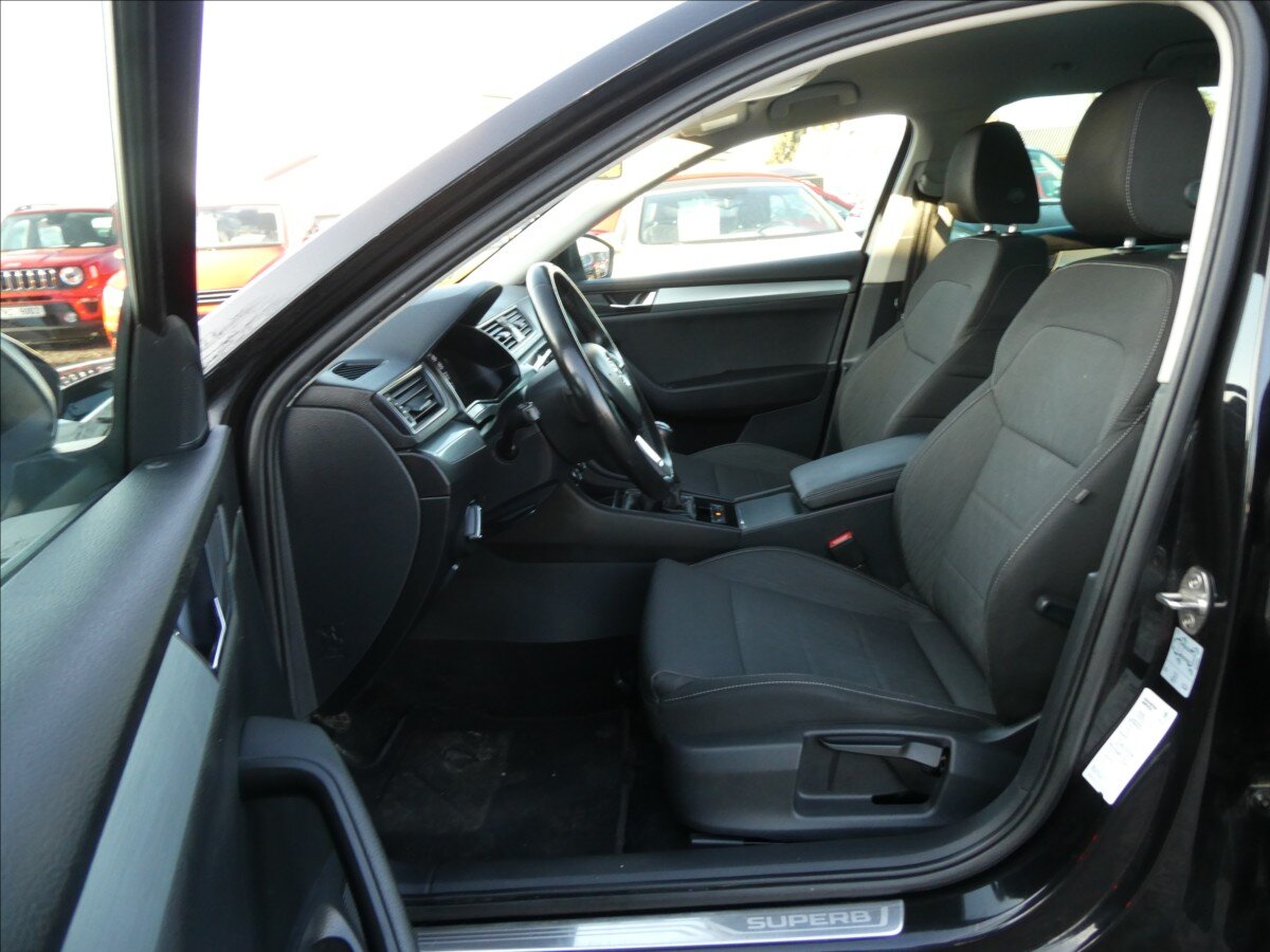 Škoda Superb