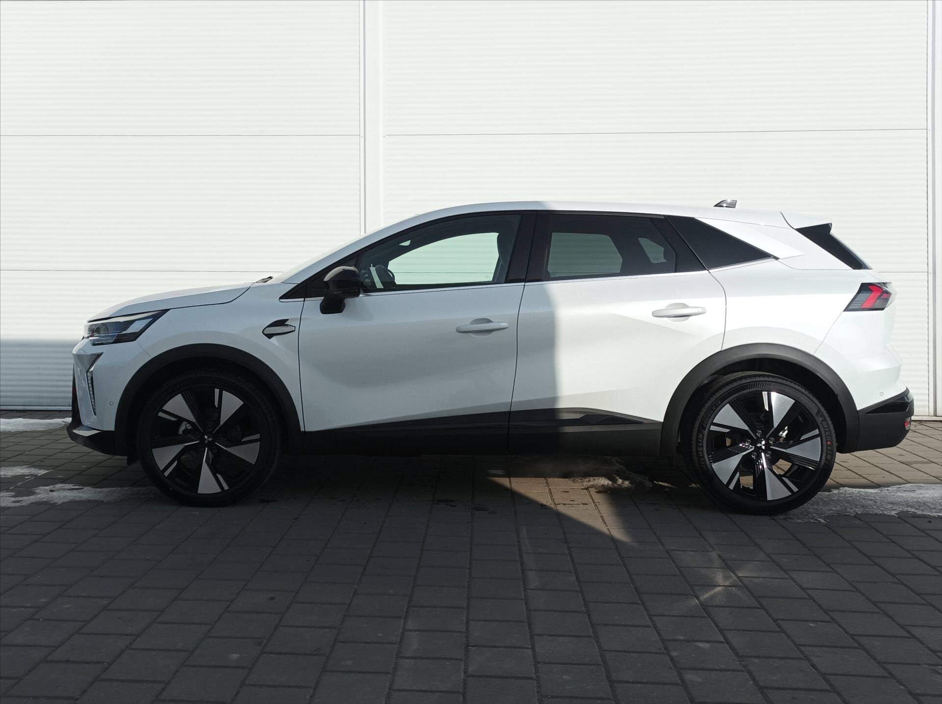 Mitsubishi Grandis SUV / Terénní 1,3 l 104 kw