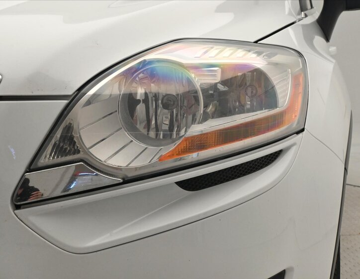 Ford Kuga SUV / Terénní 2,0 l 103 kw