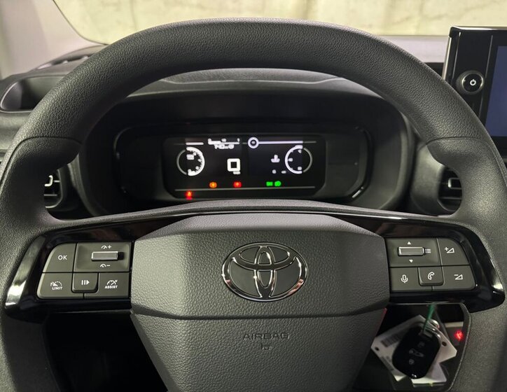 Toyota ProAce City Verso MPV 1,2 l 81 kw