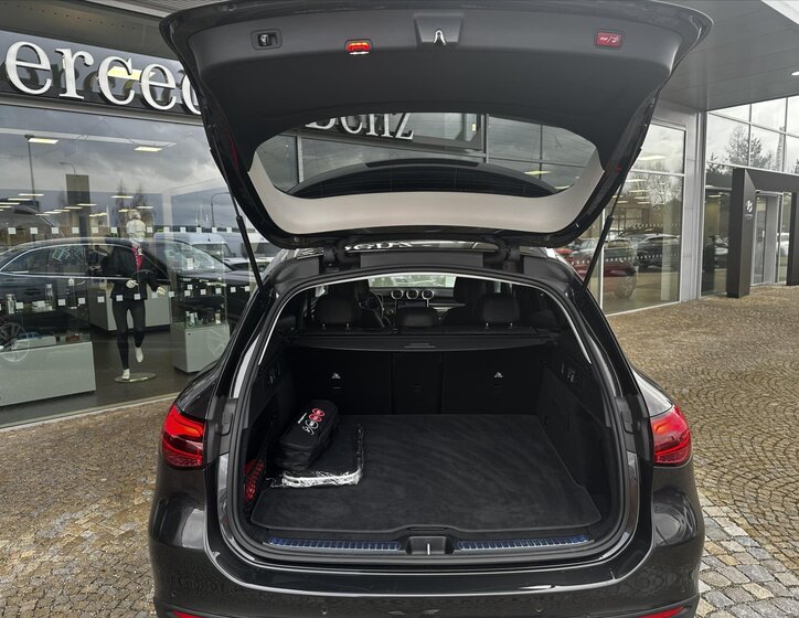 Mercedes-Benz GLC SUV / Terénní 2,0 l 145 kw