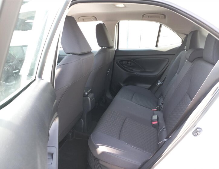 Toyota Yaris Cross 10