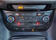 Ford Transit Connect 33