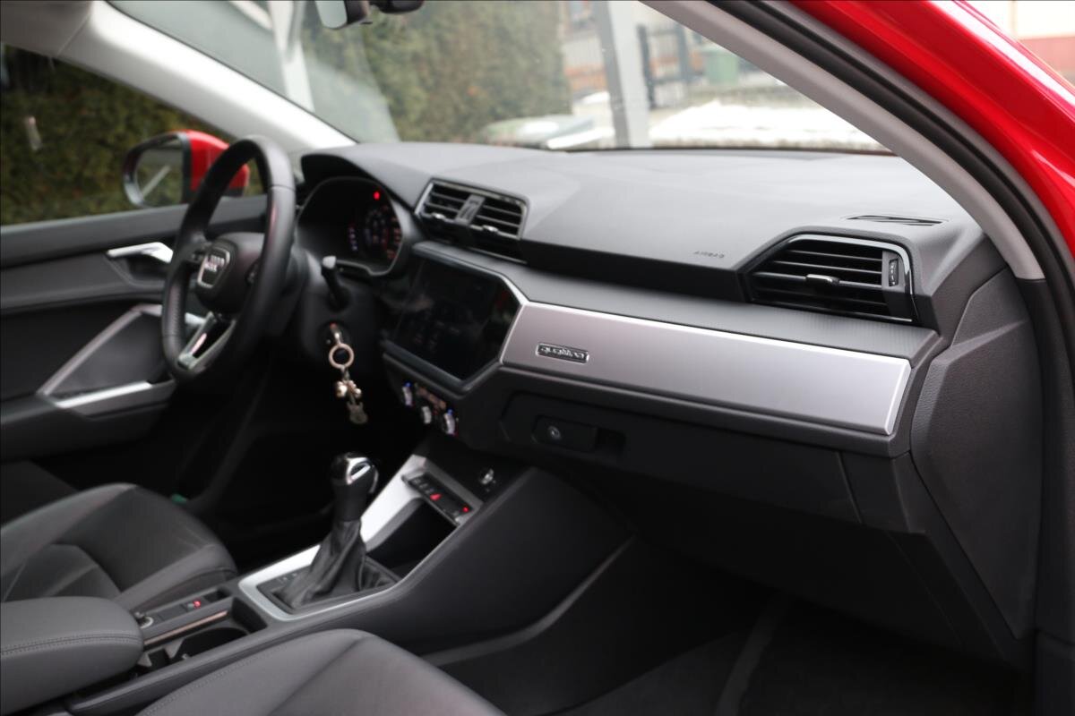 Audi Q3 SUV 2,0 l 140 kw