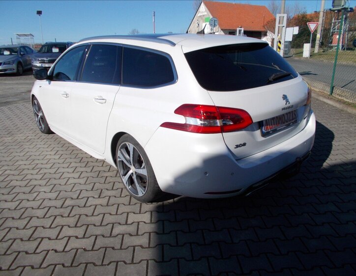Peugeot 308 Kombi 2,0 l 133 kw