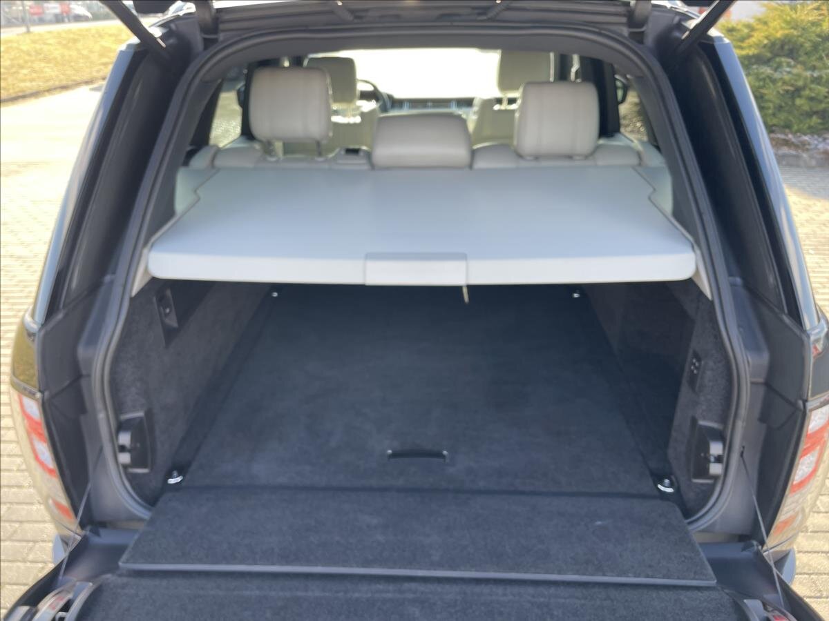 Land Rover Range Rover SUV 4,4 l 250 kw