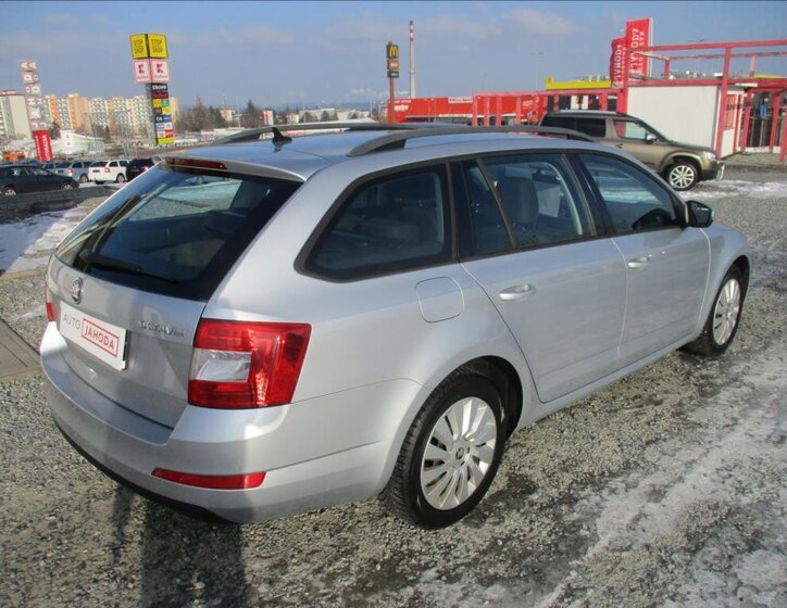 Škoda Octavia Kombi 2,0 l 110 kw