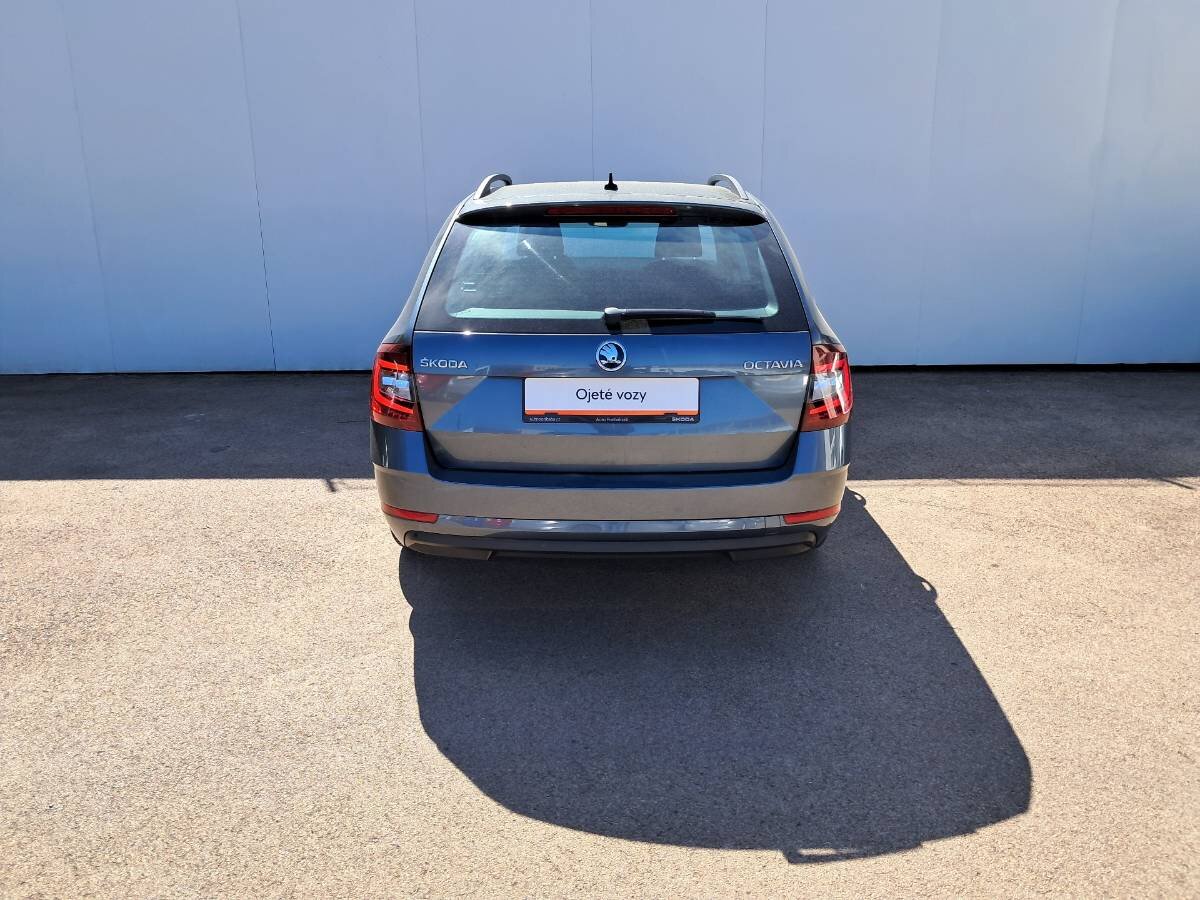 Škoda Octavia Kombi 2,0 l 110 kw