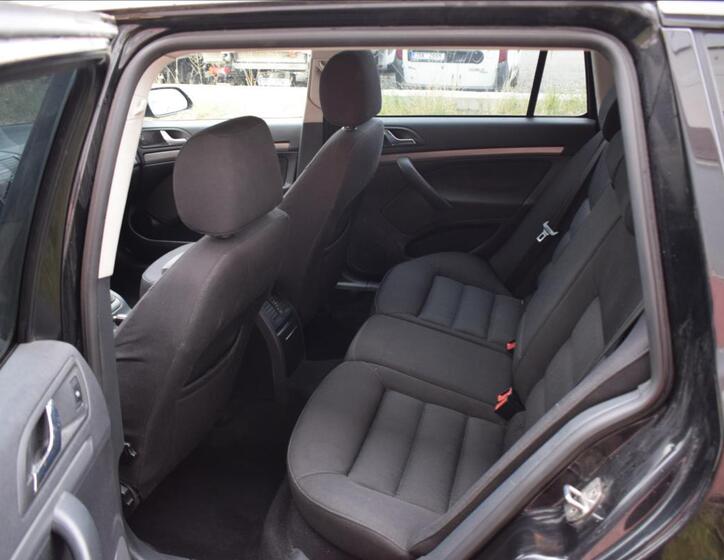 Škoda Octavia 16