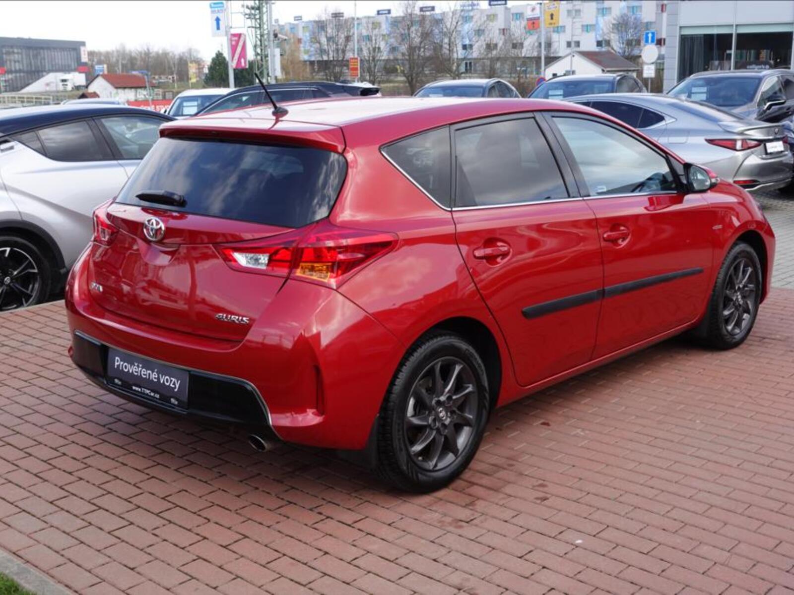 Toyota Auris 4