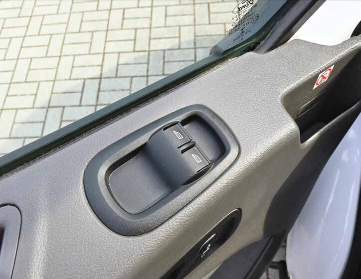 Ford Transit Skříň 2,0 l 96 kw