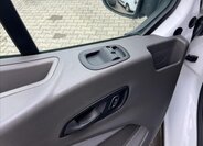 Ford Transit 19
