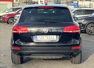 Volkswagen Touareg 6