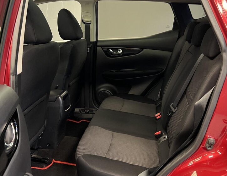 Nissan Qashqai SUV / Terénní 1,6 l 96 kw