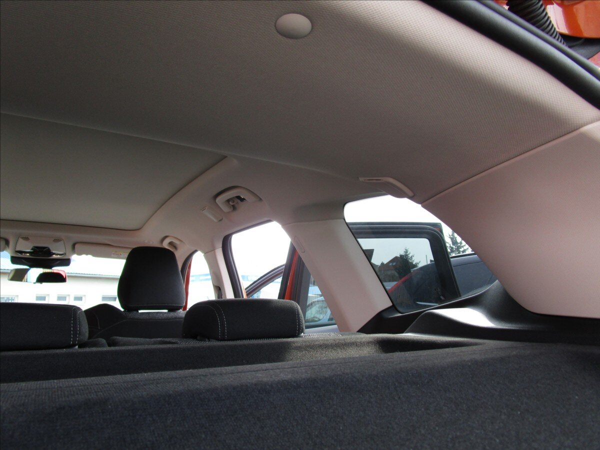 BMW X1 Kombi 1,5 l 110 kw