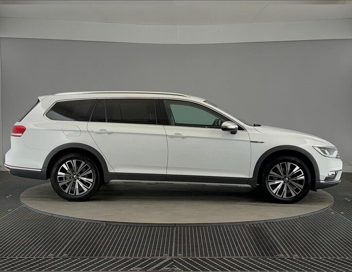 Volkswagen Passat Kombi 2,0 l 140 kw