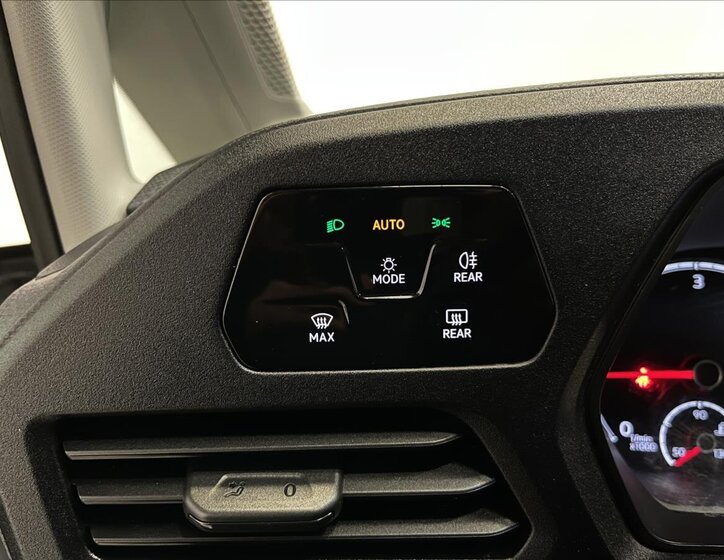 Volkswagen Caddy Skříň 2,0 l 55 kw