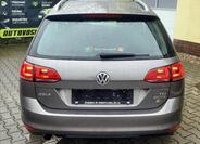 Volkswagen Golf 12