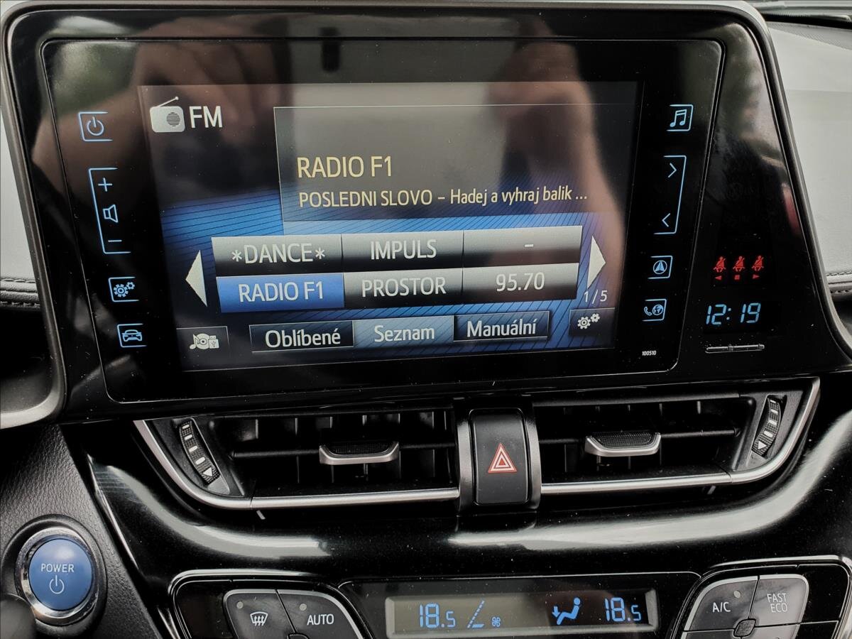 Toyota C-HR Hatchback 1,8 l 72 kw