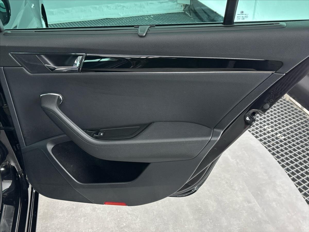 Škoda Superb Kombi 2,0 l 147 kw