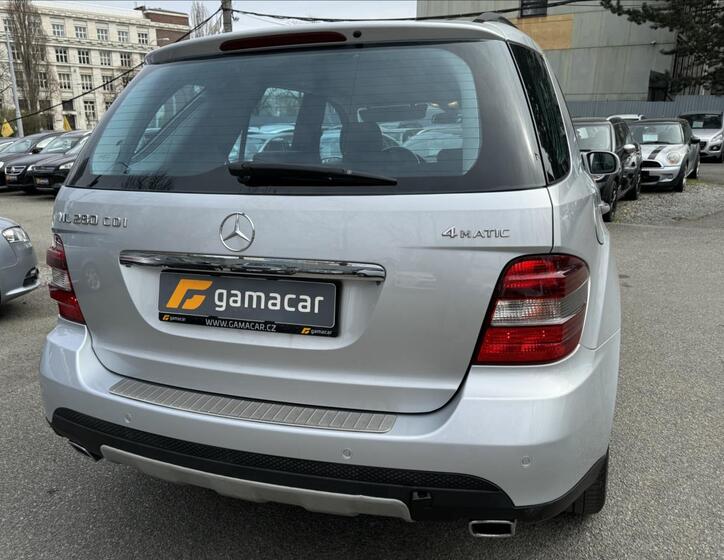 Mercedes-Benz Třídy M 10