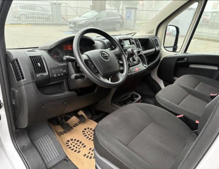 Opel Movano Skříň 2,2 l 103 kw