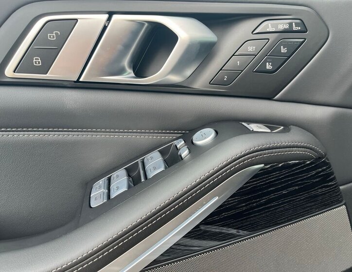 BMW X7 SUV / Terénní 3,0 l 280 kw