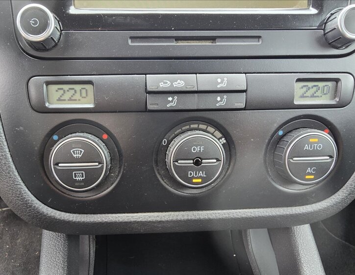 Volkswagen Golf Kombi 2,0 l 103 kw