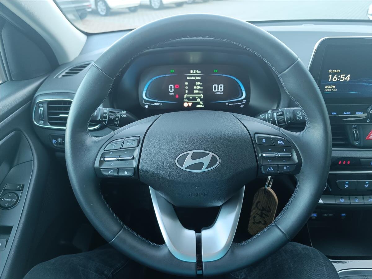 Hyundai i30 Hatchback 1,5 l 70 kw