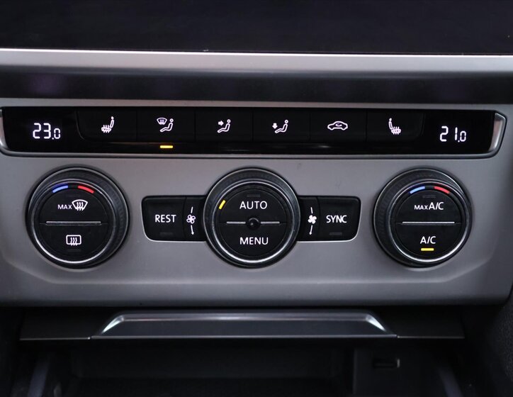 Volkswagen Passat Kombi 2,0 l 110 kw