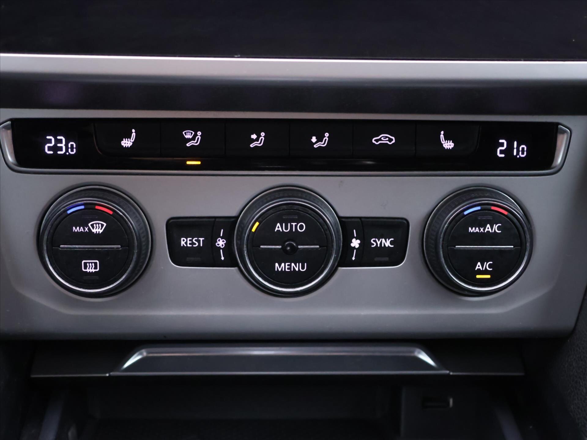 Volkswagen Passat Kombi 2,0 l 110 kw