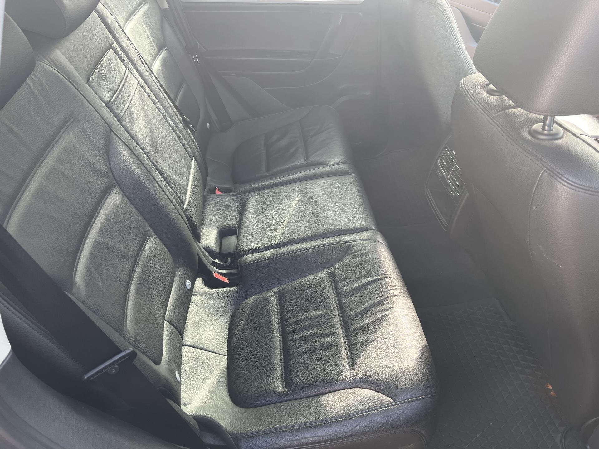 Volkswagen Touareg SUV 3,0 l 176 kw