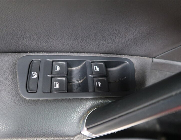 Volkswagen Golf Hatchback 1,2 l 63 kw