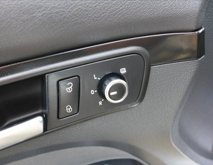 Volkswagen Touran Kombi 1,6 l 77 kw