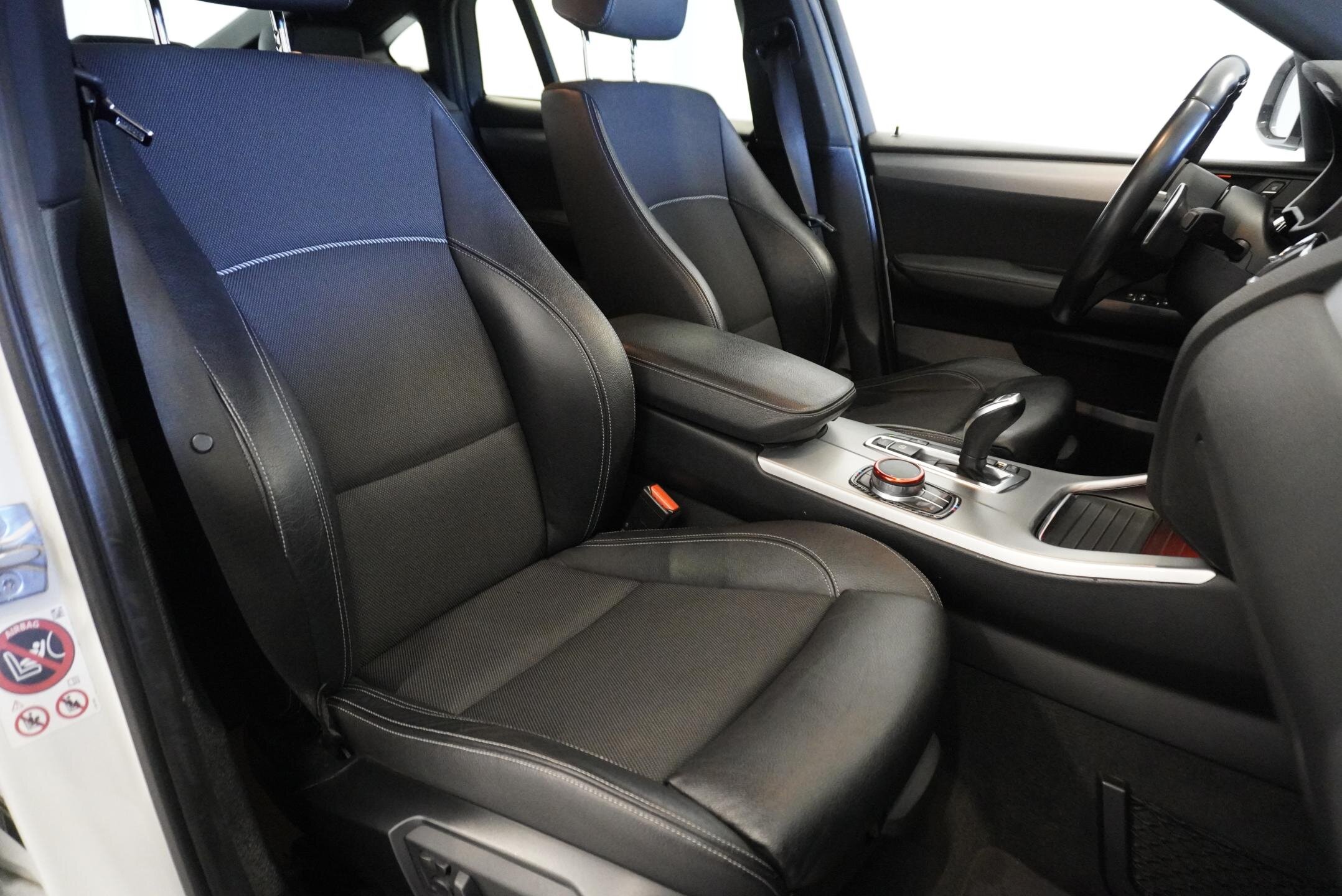 BMW X4 SUV / Terénní 3,0 l 230 kw