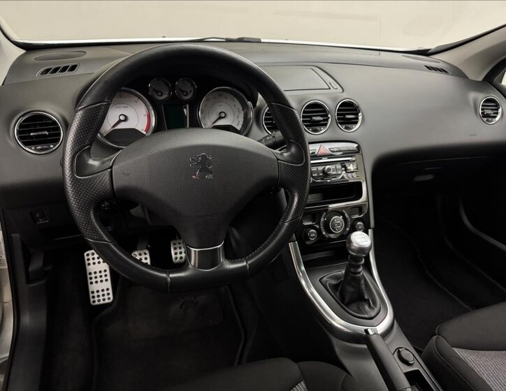 Peugeot 308 Kabriolet 1,6 l 82 kw