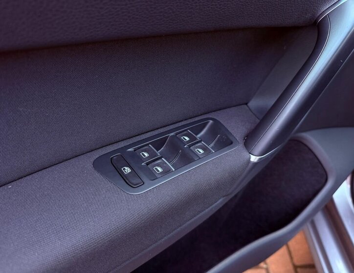 Volkswagen Golf Sportsvan Kombi 1,4 l 92 kw