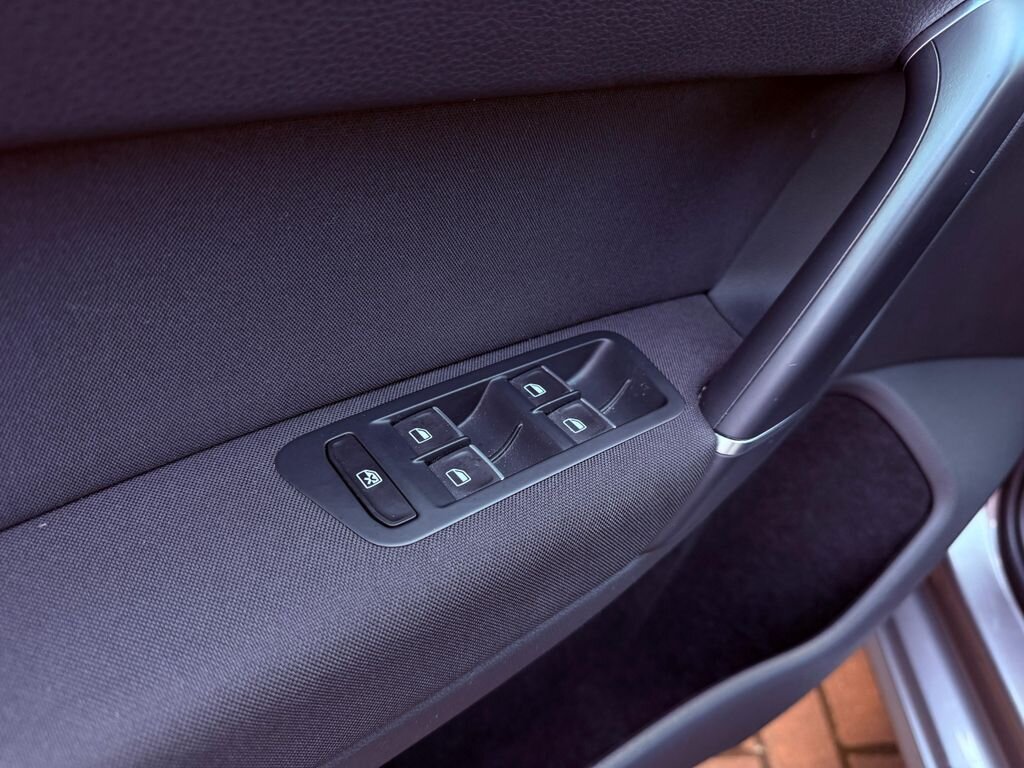 Volkswagen Golf Sportsvan Kombi 1,4 l 92 kw