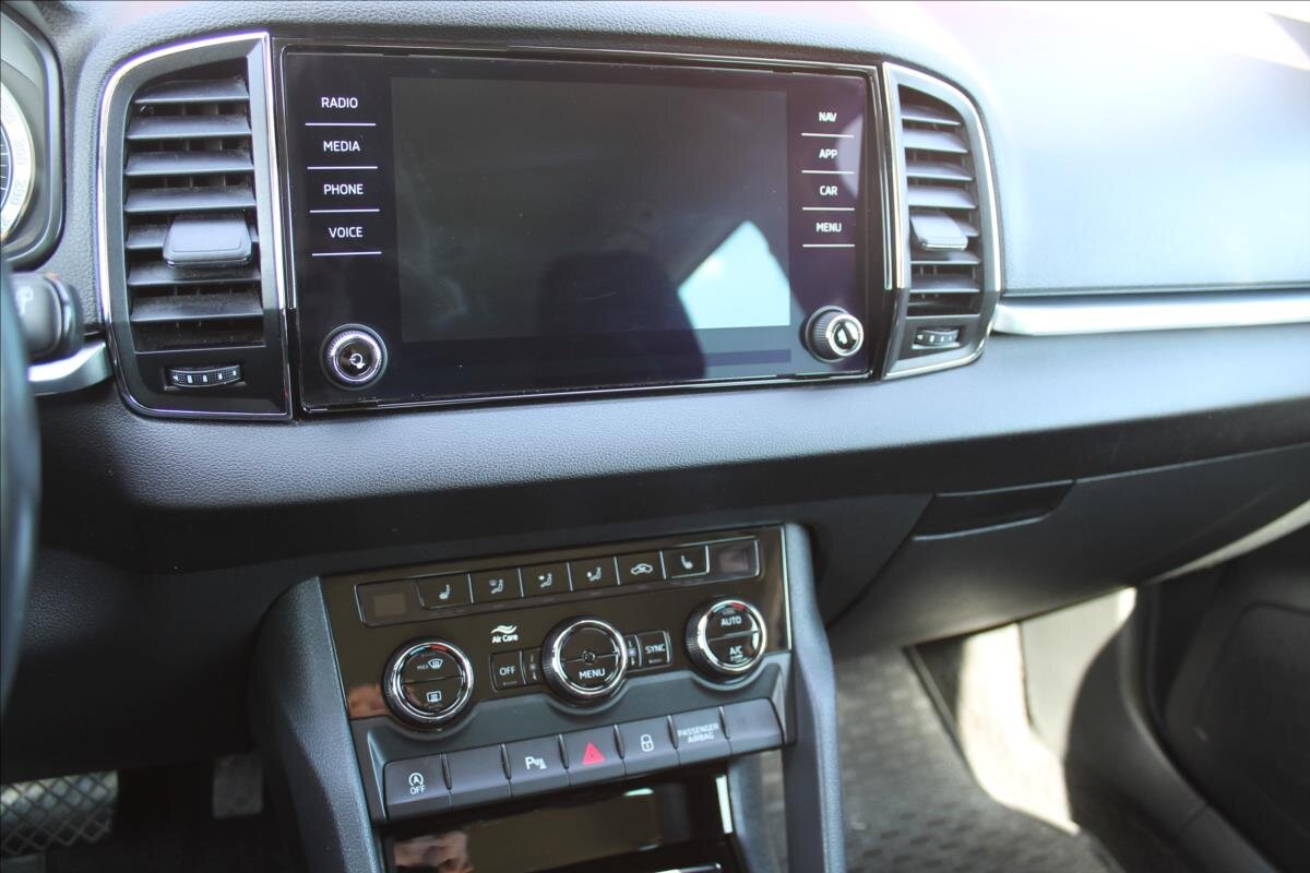 Škoda Karoq SUV / Terénní 1,5 l 110 kw