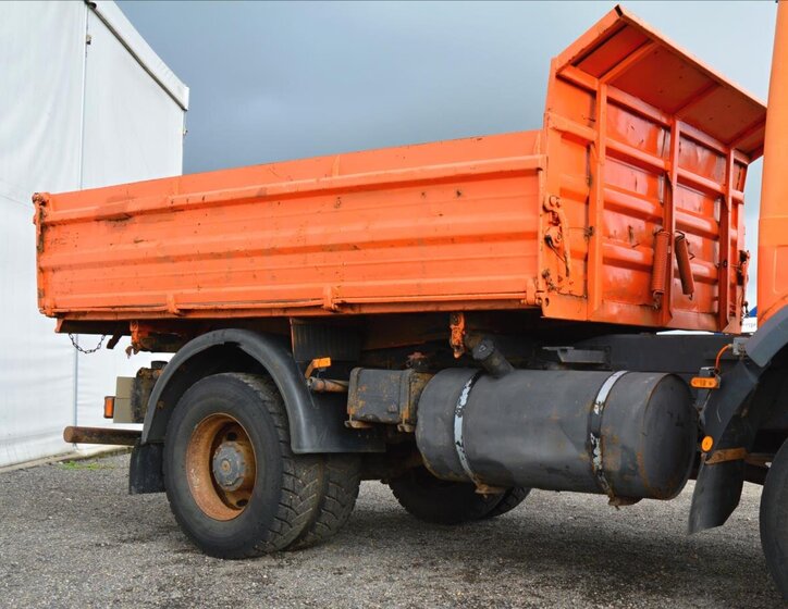 Mercedes-Benz Ostatní 12