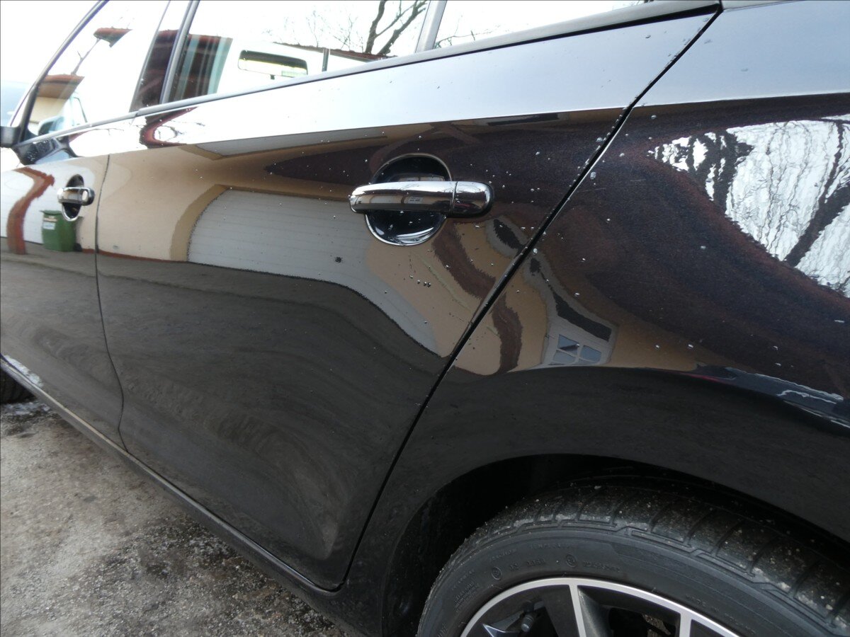 Škoda Rapid Hatchback 1,2 l 66 kw