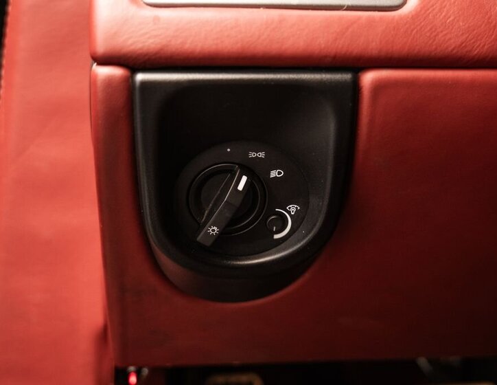 Aston Martin Vantage 14