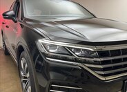 Volkswagen Touareg SUV / Terénní 3,0 l 210 kw