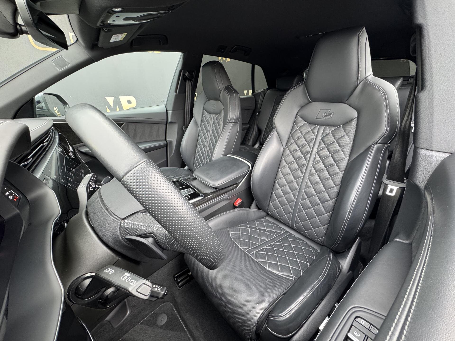 Audi Q8 SUV 3,0 l 210 kw