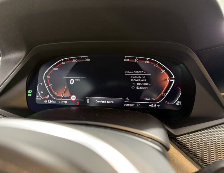 BMW X6 Sedan / Limuzína 3,0 l 250 kw