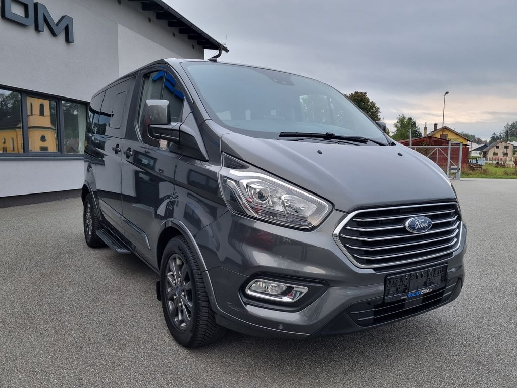 Ford Tourneo Custom