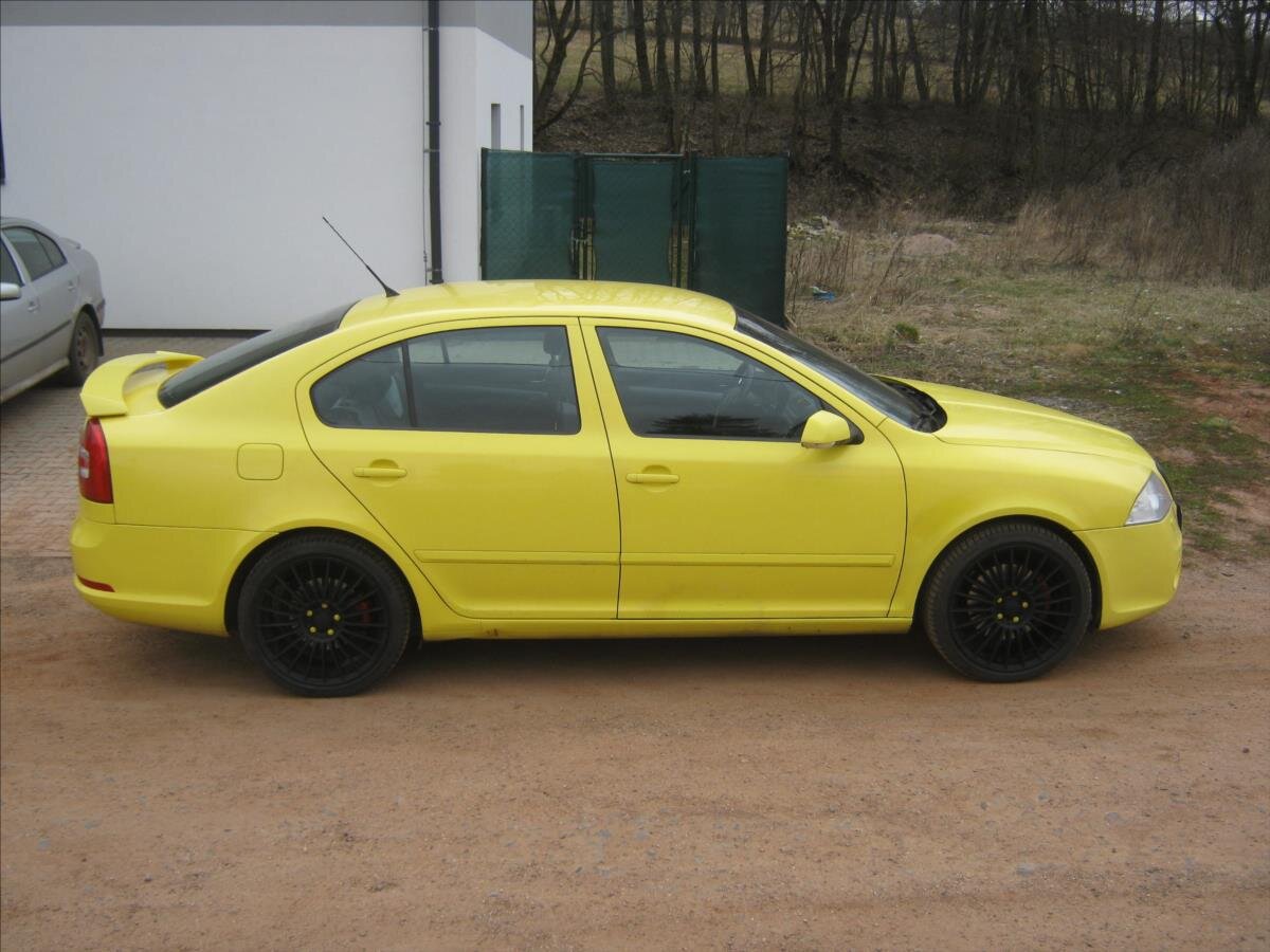 Škoda Octavia Sedan / Limuzína 2,0 l 125 kw